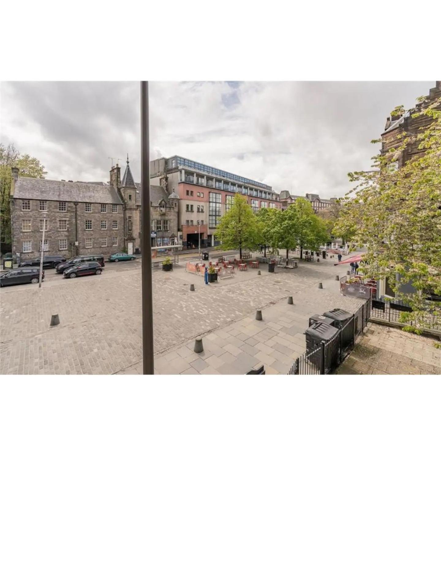 3 Bedrooms Flat In Central Edinburgh Old Town Sleeps 6 Kültér fotó